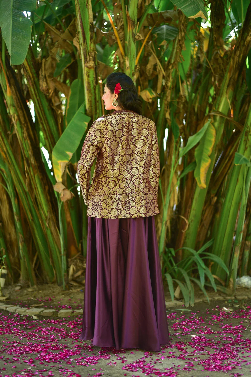 The Masterful Heritage Drape for your special day - Saroj Jain