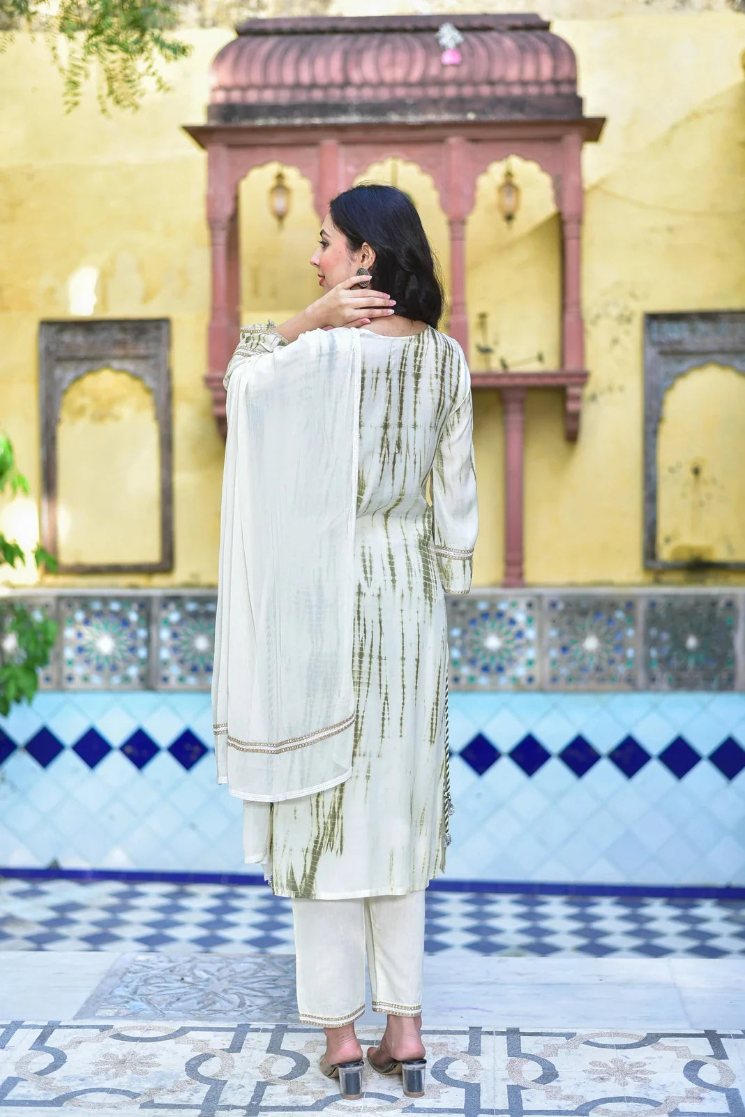Best Myntra Lehengas Under 10000: Is it Worth It? - Saroj Jain 2026 Better than fast fashion