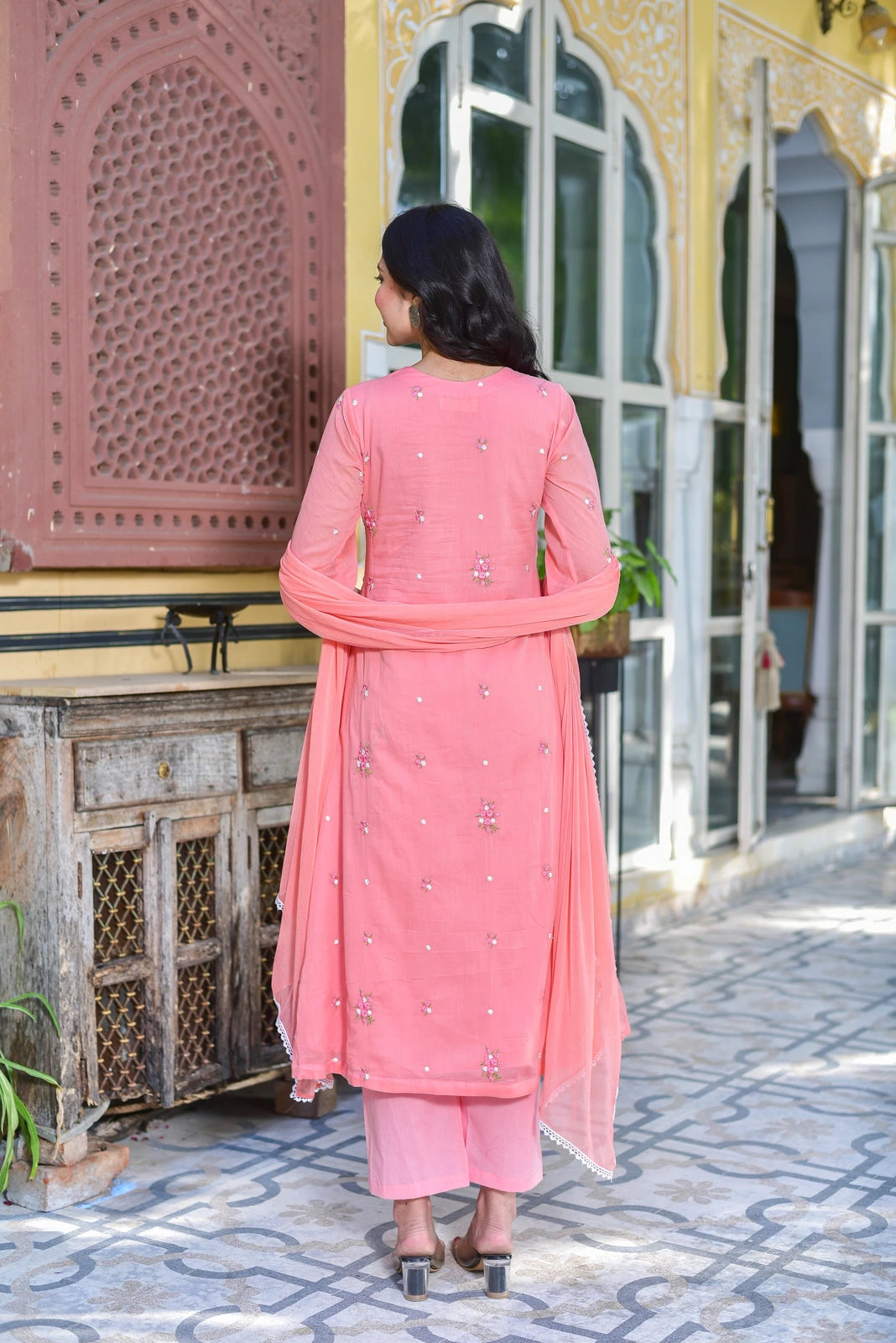 The Peach Petal Kurta Set - A Stunning 3-Piece Ensemble for Every Occasion
Elevate your style with the Peach Petal Kurta Set, a harmonious blend of elegance and comfort. This exquisite 3-piece ensemble features a beautifully flared kurta in a vibrant peach hue, crafted from premium pure cotton fabric to ensure all-day comfort.
Adorned with delicate embroidery and intricate lace details, this kurta is a true masterpiece.