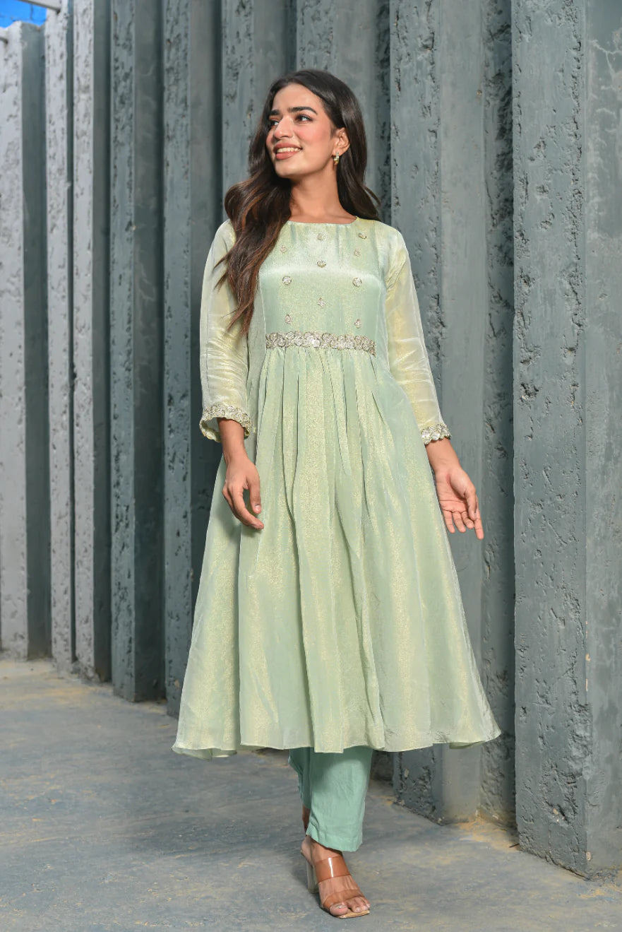 The Iconic Housewarming Edit: Styling Saroj Jain for Young Professionals - Saroj Jain