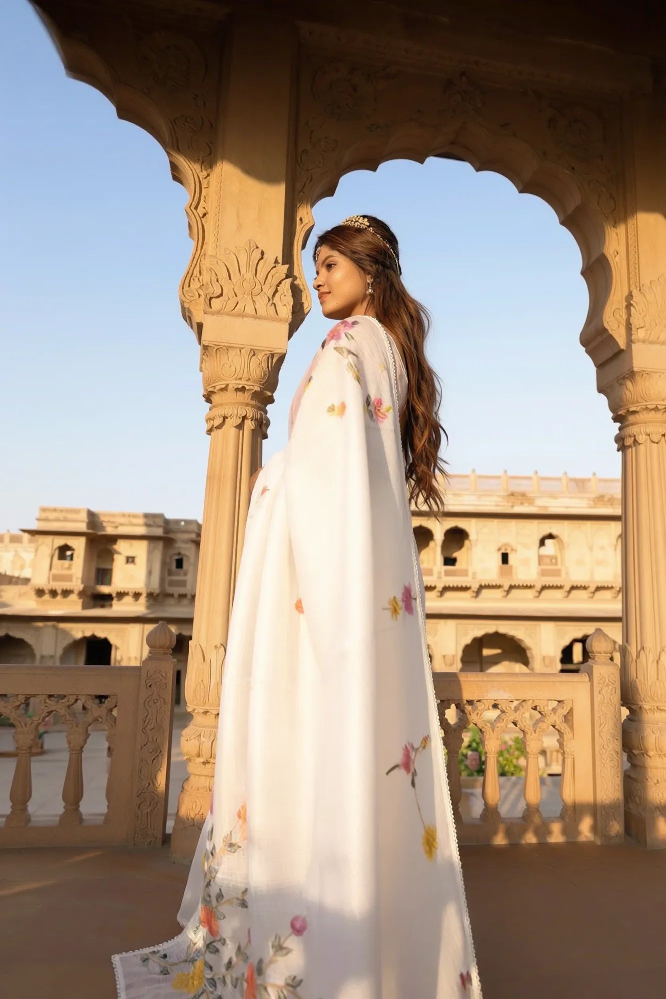 Saroj Jain L 5508 Off-White Hand-Painted Saree View 6