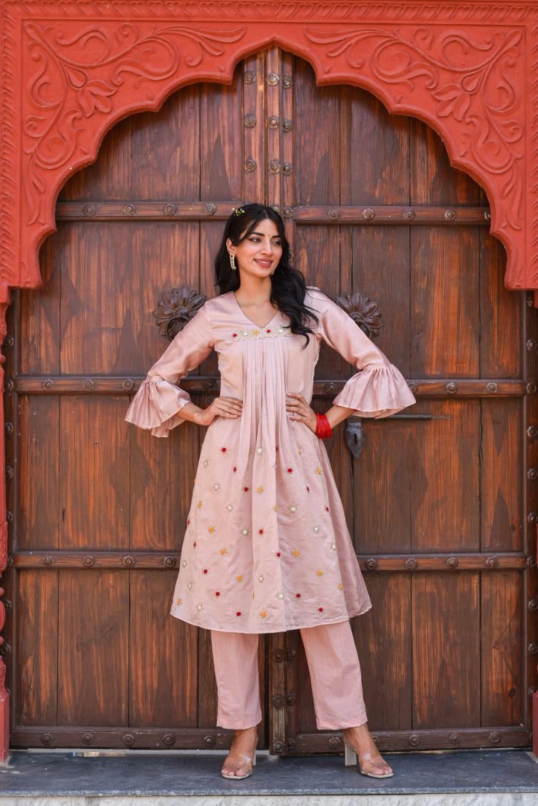 Dust Peach Kurta Set Side View - Designer Ethnic Wear
