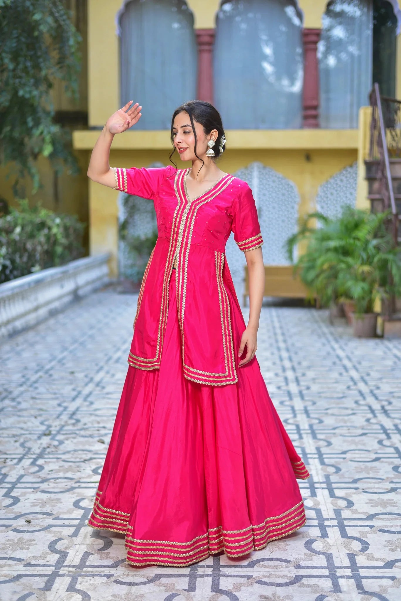 Pink Rani sa indo-western set