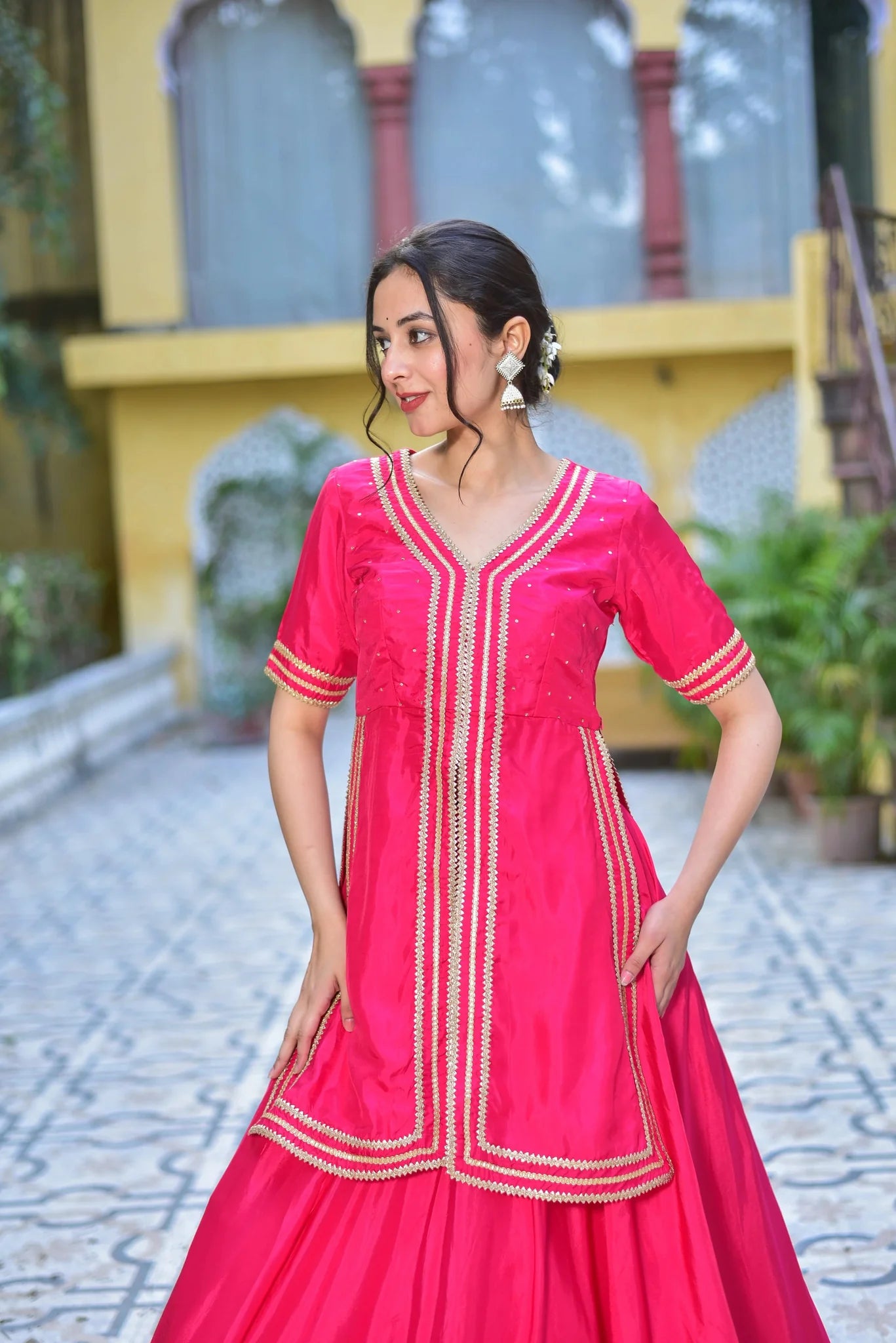Pink Rani sa indo-western set