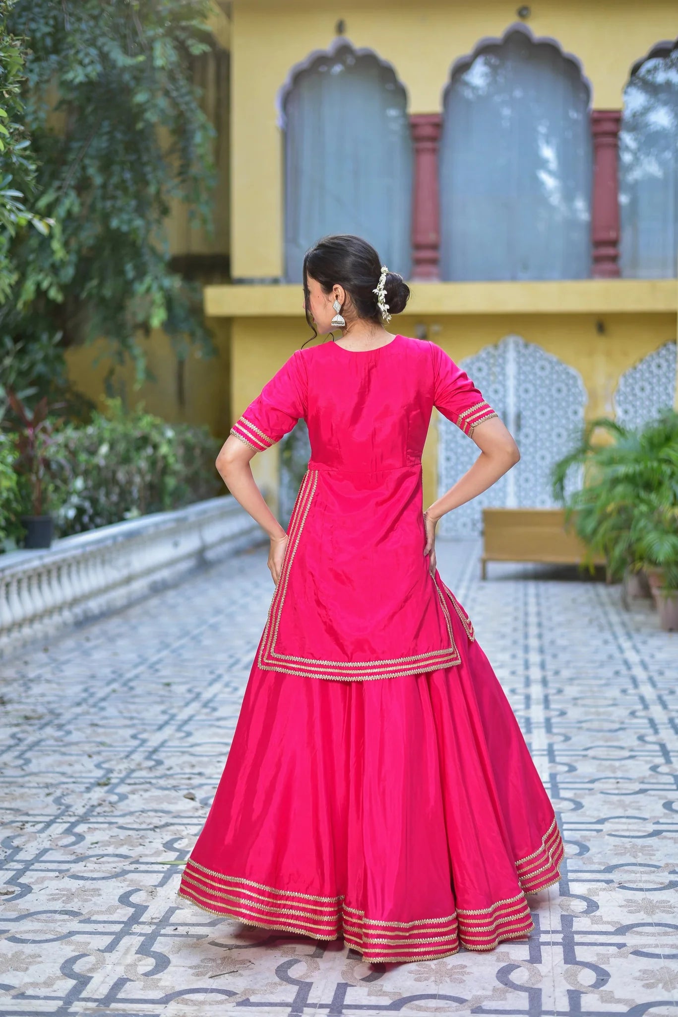 Pink Rani sa indo-western set
