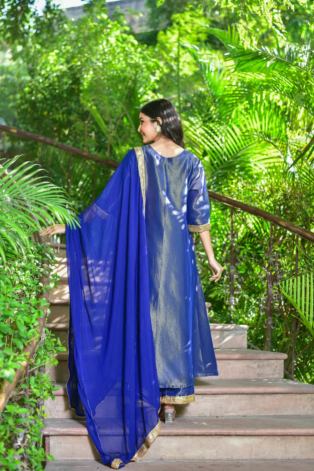The Ocean Pearl Kurta Set - A Luxurious 3-Piece Ensemble for Festive Celebrations

Discover the epitome of elegance with The Ocean Pearl Kurta Set, a stunning 3-piece ensemble crafted from rich zari silk fabric with exquisite gold lace work. This luxurious set is perfect for festive celebrations and special occasions, exuding a sense of sophistication and refinement.