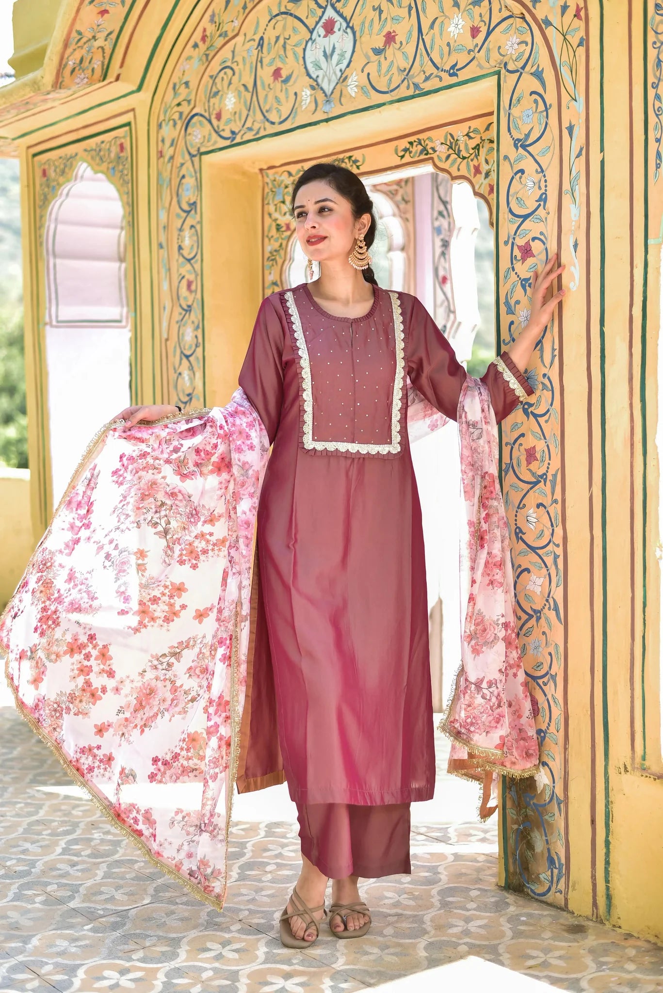 Onion Pink Kurta & Pant With Floral Dupatta