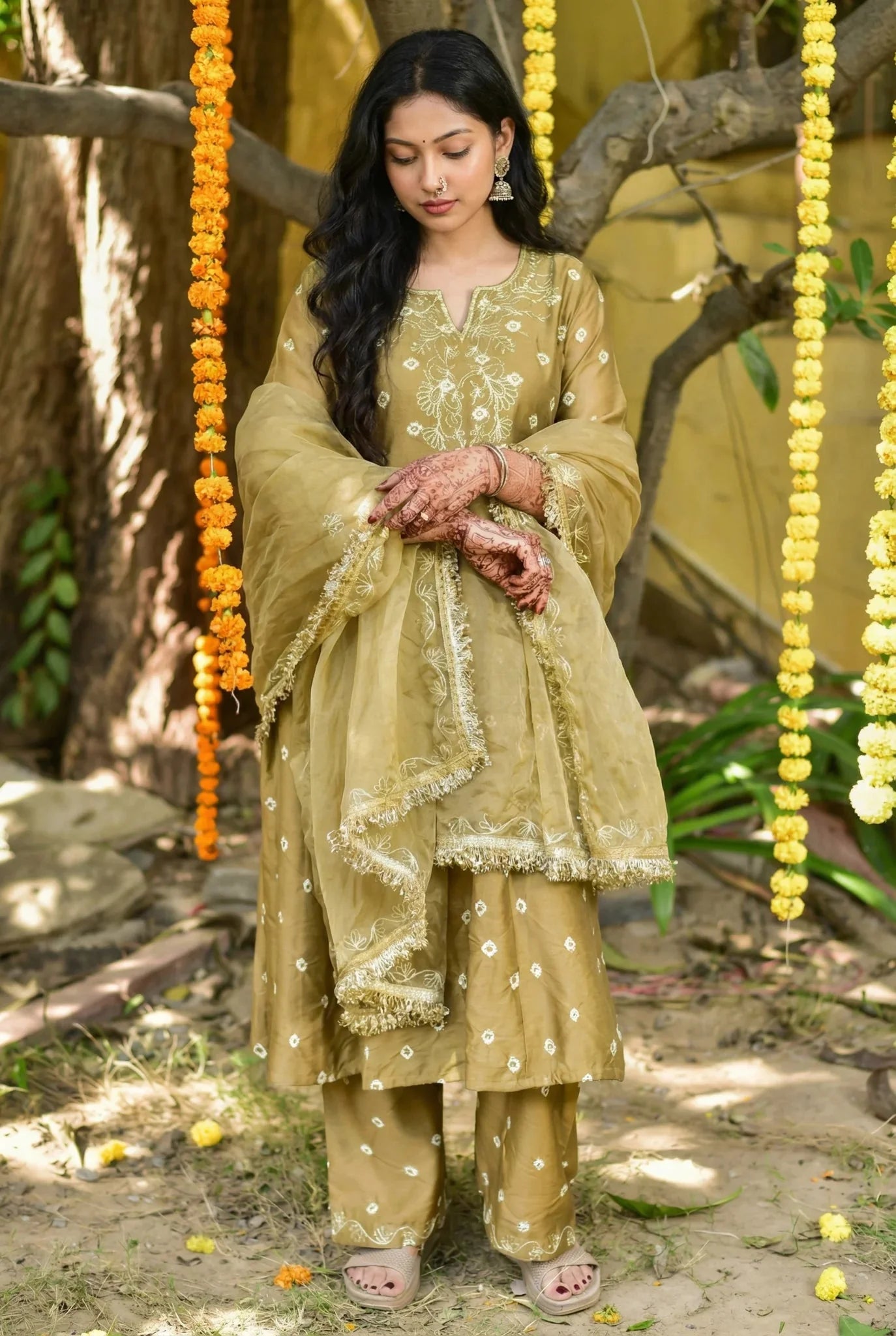 Olive Green Bhandej Kurta And Pant Set