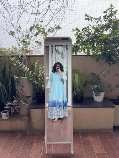 Saroj Jain Ombre Sky and Indigo Blue Lucknowi Chikankari Anarkali Gown Video (Optimized Web Version)